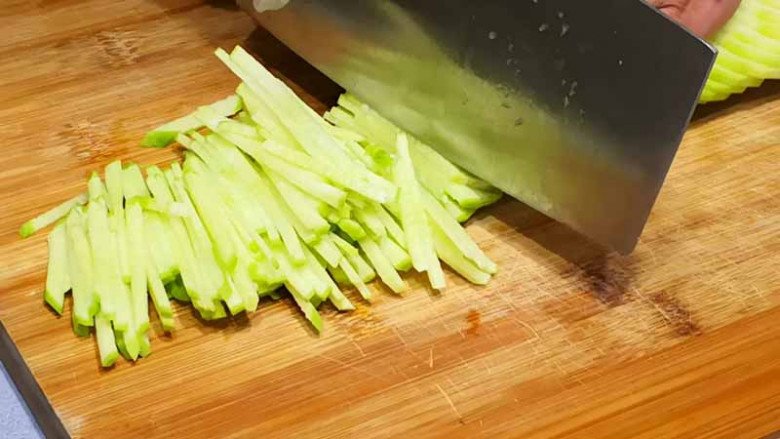 Củ này người Nhật ví là “chìa khóa” trường thọ, chợ bán 30.000đ/kg, nấu với quả giàu canxi gấp đôi dinh dưỡng - Ảnh 3. Củ này người Nhật ví là “chìa khóa” trường thọ, chợ bán 30.000đ/kg, nấu với quả giàu canxi gấp đôi dinh dưỡng - Ảnh 3.