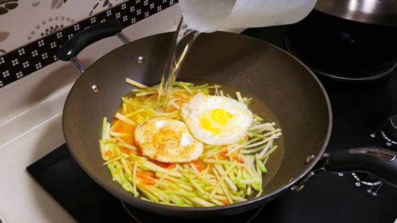 Củ này người Nhật ví là “chìa khóa” trường thọ, chợ bán 30.000đ/kg, nấu với quả giàu canxi gấp đôi dinh dưỡng - Ảnh 5. Củ này người Nhật ví là “chìa khóa” trường thọ, chợ bán 30.000đ/kg, nấu với quả giàu canxi gấp đôi dinh dưỡng - Ảnh 5.