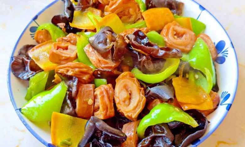 Rửa lòng già heo đừng bỏ muối, thêm đúng 1 thìa này lòng sạch từ trong ra ngoài, không hôi tanh - Ảnh 2. Rửa lòng già heo đừng bỏ muối, thêm đúng 1 thìa này lòng sạch từ trong ra ngoài, không hôi tanh - Ảnh 2.