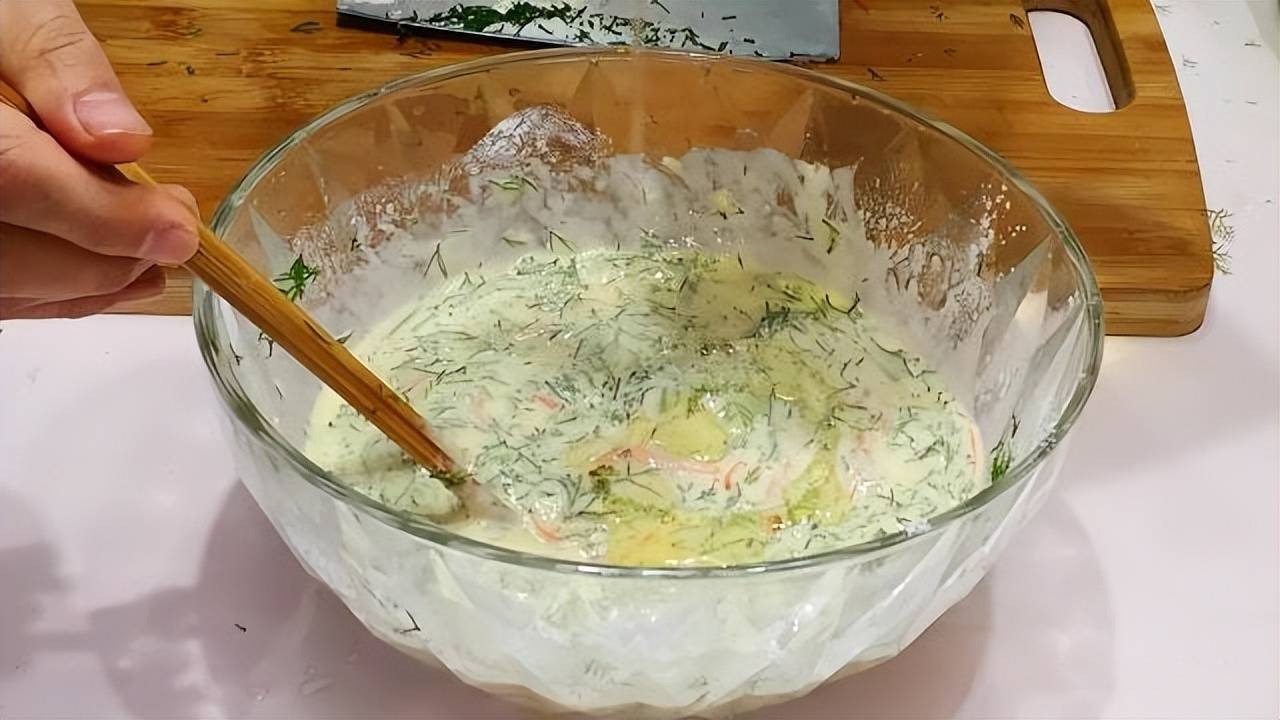 Loại rau có "mùi lạ", giàu kháng sinh, nâng cao sức đề kháng, đừng nấu cá mang làm bánh rất ngon  - Ảnh 5.