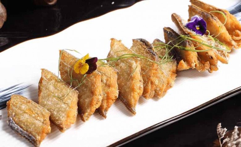Rán cá kỵ nhất là cho ngay vào chảo, nhớ 2 bước này cá giòn ngoài mềm trong, không sợ nát - Ảnh 2. Rán cá kỵ nhất là cho ngay vào chảo, nhớ 2 bước này cá giòn ngoài mềm trong, không sợ nát - Ảnh 2.