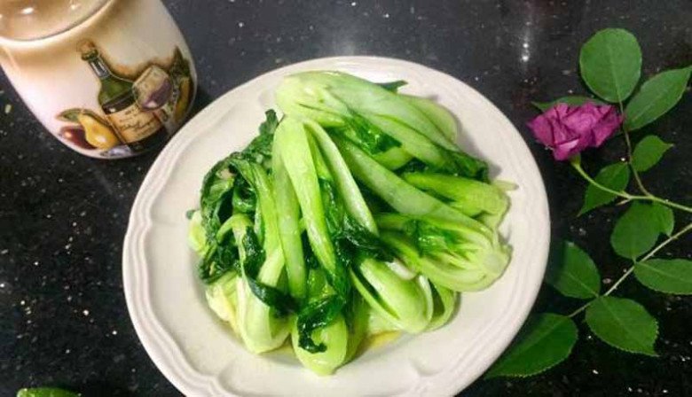 Xào rau kiểu nào cũng bị vàng úa, ra nước, đầu bếp có 3 tuyệt chiêu giúp rau xanh mướt, giòn ngon - Ảnh 8. Xào rau kiểu nào cũng bị vàng úa, ra nước, đầu bếp có 3 tuyệt chiêu giúp rau xanh mướt, giòn ngon - Ảnh 8.