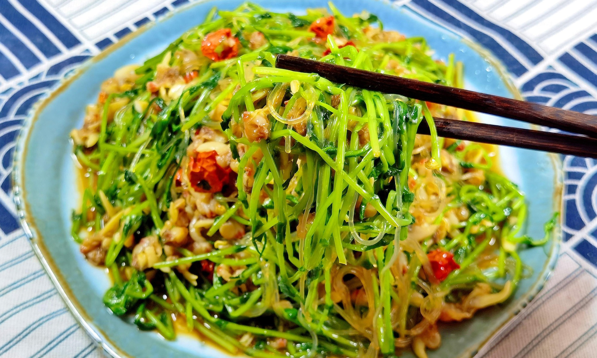 Loại rau "vàng xanh" cực bổ dưỡng, hương vị độc đáo, làm món trộn thanh mát, ngon miệng - Ảnh 7.