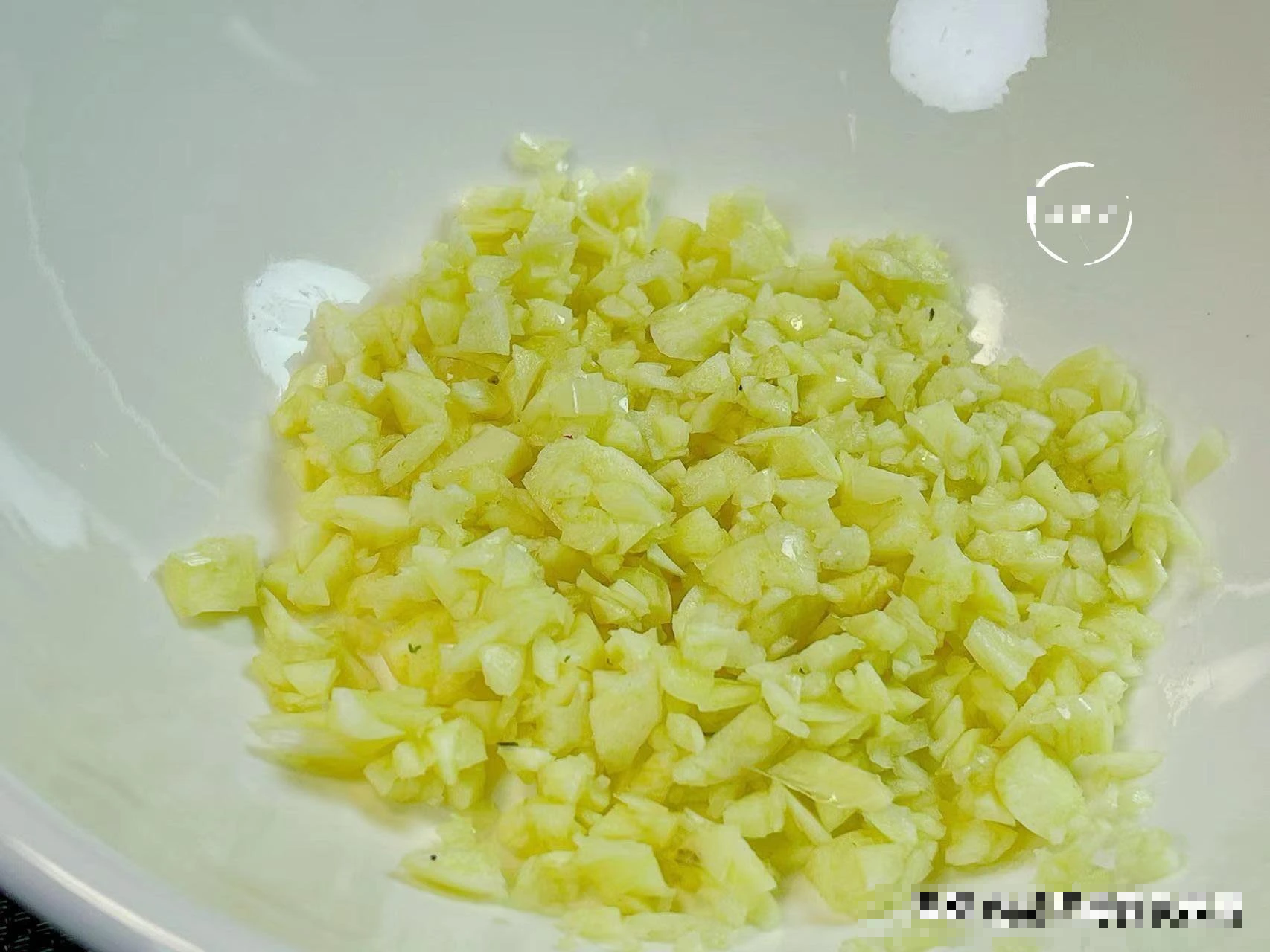 Loại rau an thần, dưỡng tâm, bổ sung năng lượng cho não, trộn với tỏi phi vừa thơm vừa ngọt- Ảnh 3.