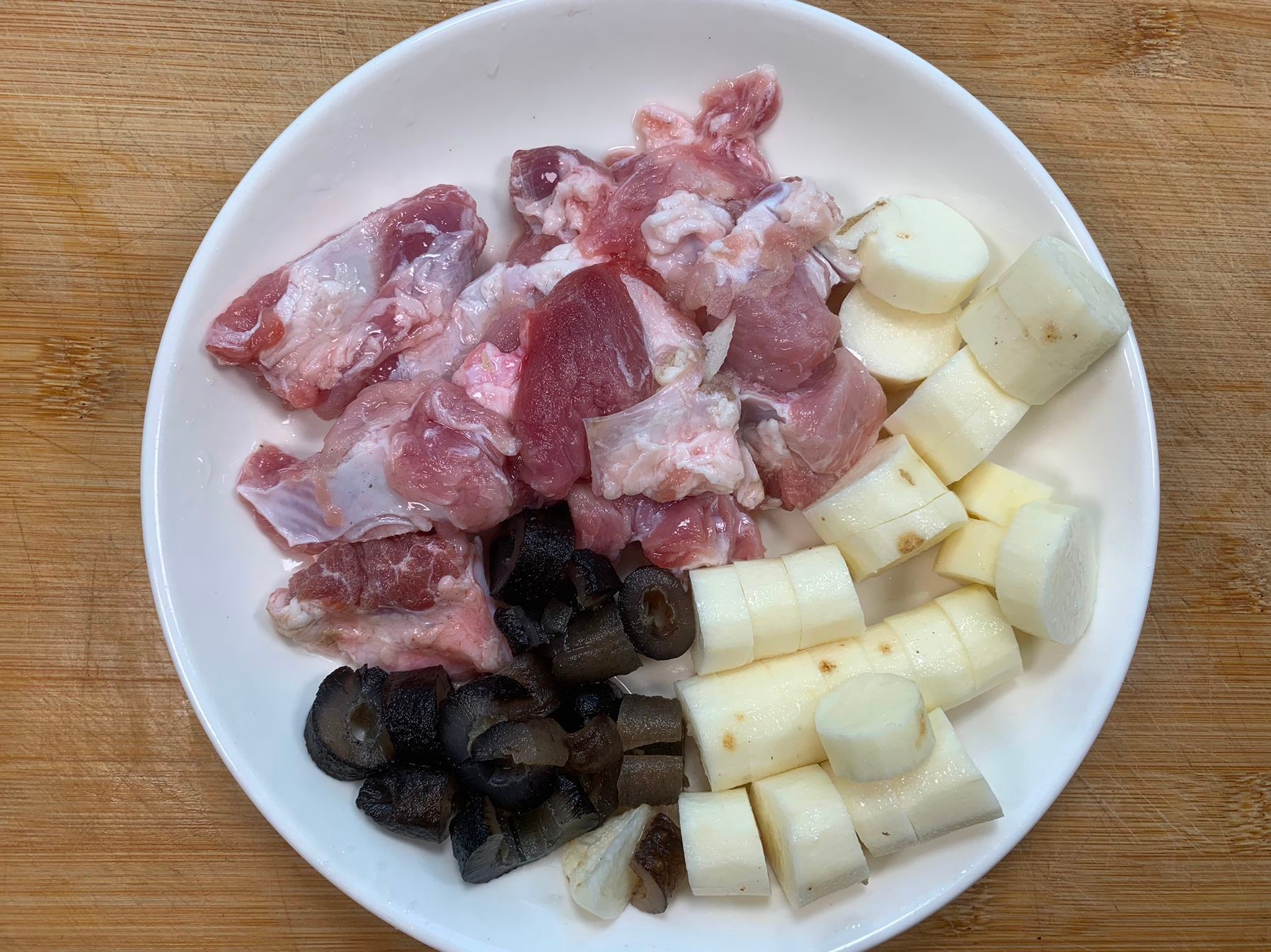 Ăn 1 lạng loại thịt này còn hơn 10 cân hàu, bồi bổ sức khỏe, tăng cường trí lực, nấu canh cực ngon - Ảnh 5.