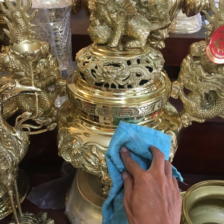 Nên bao sái ban thờ đón Tết vào ngày nào? 3 lưu ý khi bao sái ban thờ để nhận nhiều lộc vào năm 2024- Ảnh 3. Nên bao sái ban thờ đón Tết vào ngày nào? 3 lưu ý khi bao sái ban thờ để nhận nhiều lộc vào năm 2024- Ảnh 3.