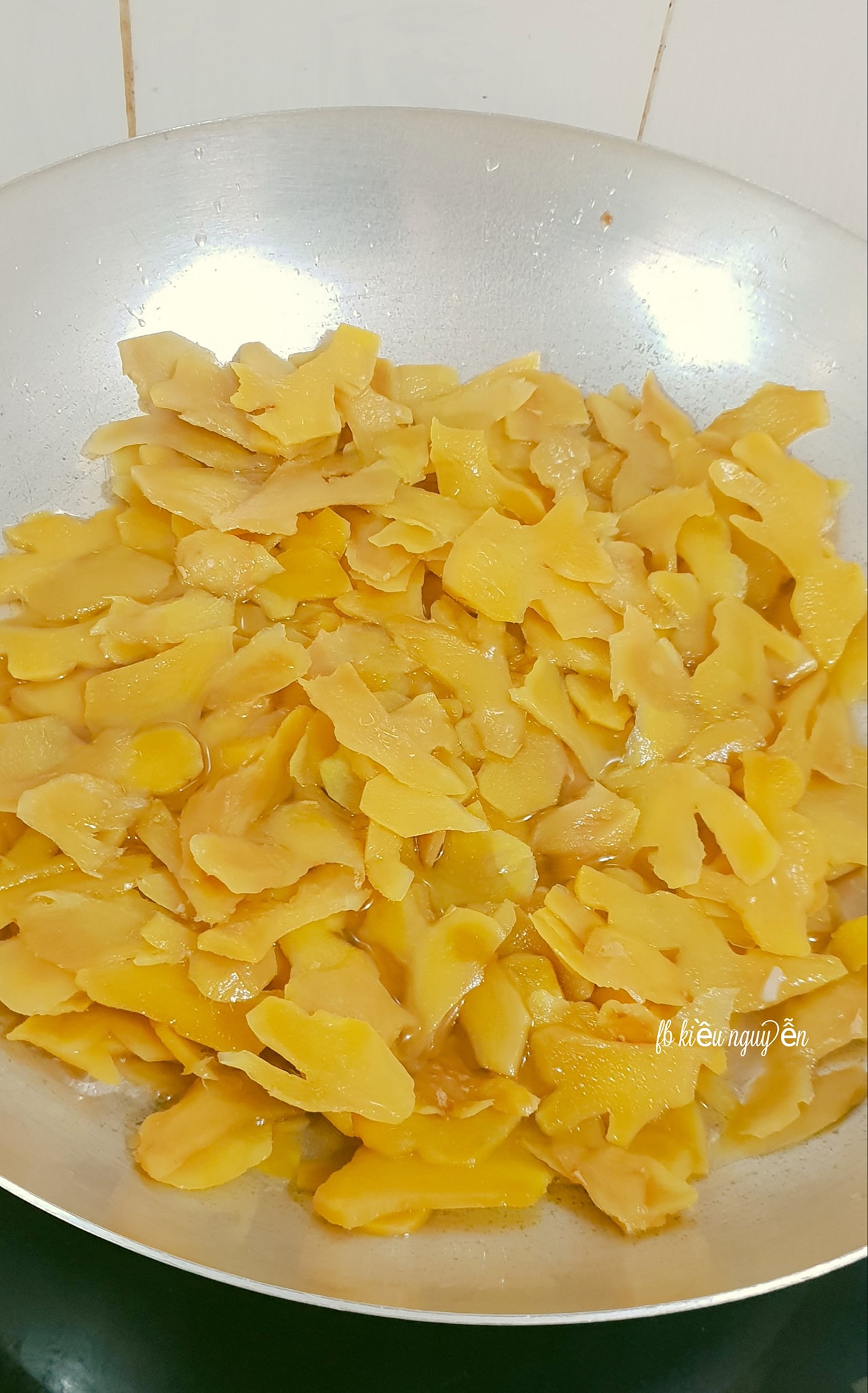 Loại củ gia vị quen thuộc còn là vị thuốc quý, đem làm mứt Tết vừa ngon vừa tốt cho sức khỏe- Ảnh 4. Loại củ gia vị quen thuộc còn là vị thuốc quý, đem làm mứt Tết vừa ngon vừa tốt cho sức khỏe- Ảnh 4.