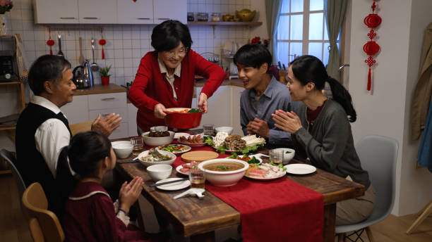 Người già dặn: "Đêm Giao thừa, trong nhà 3 không trống, năm mới phú quý, sung túc"- Ảnh 3.