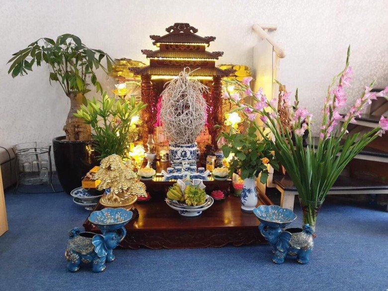 Bàn thờ Thần Tài phạm phải lỗi này, có mua vàng lấy vía thì cả năm cũng khó hốt lộc- Ảnh 2. Bàn thờ Thần Tài phạm phải lỗi này, có mua vàng lấy vía thì cả năm cũng khó hốt lộc- Ảnh 2.