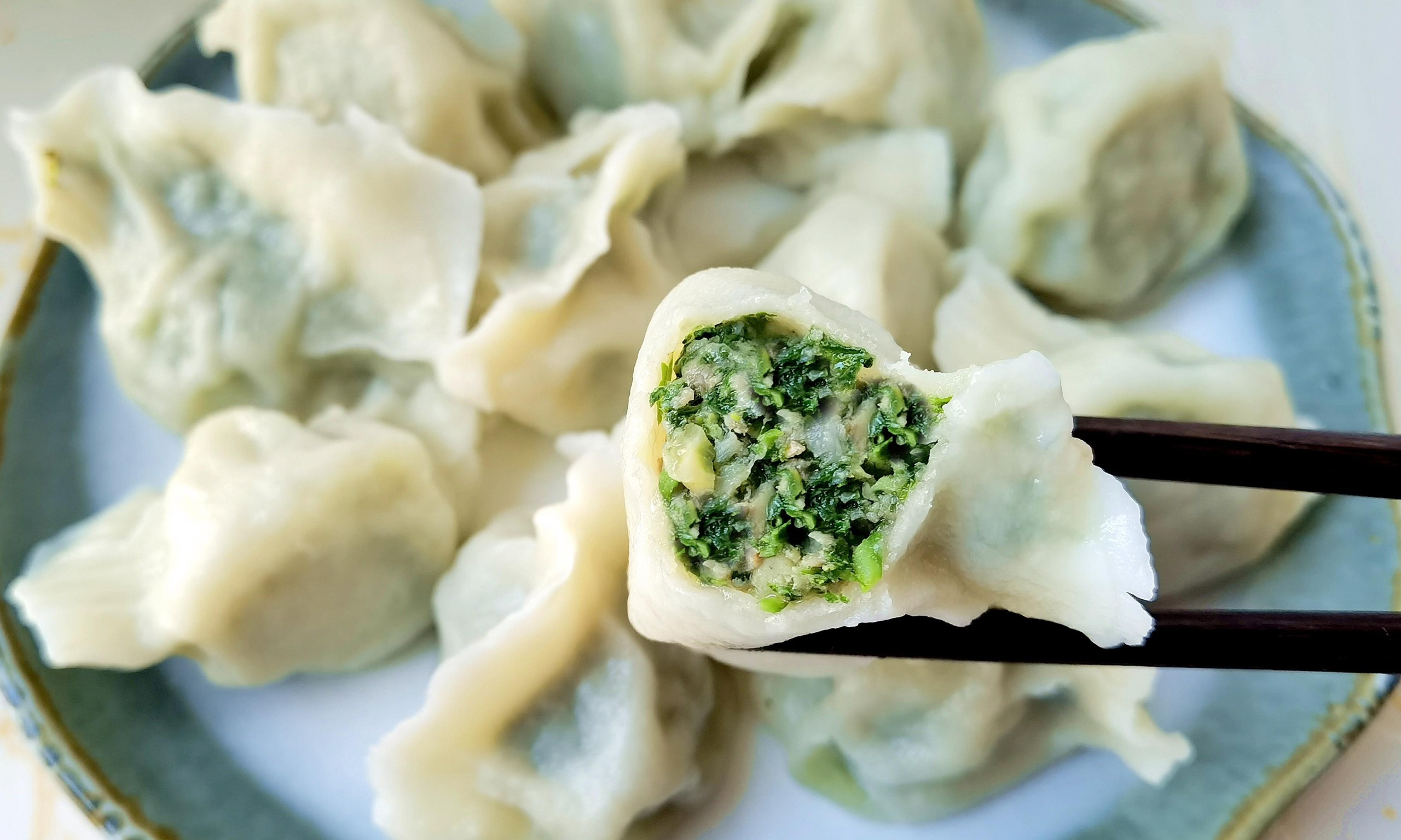 Loại rau dại tươi mới đầu tiên của mùa xuân, bổ hơn bắp cải, bổ hơn tỏi tây, làm bánh rất ngon- Ảnh 4.