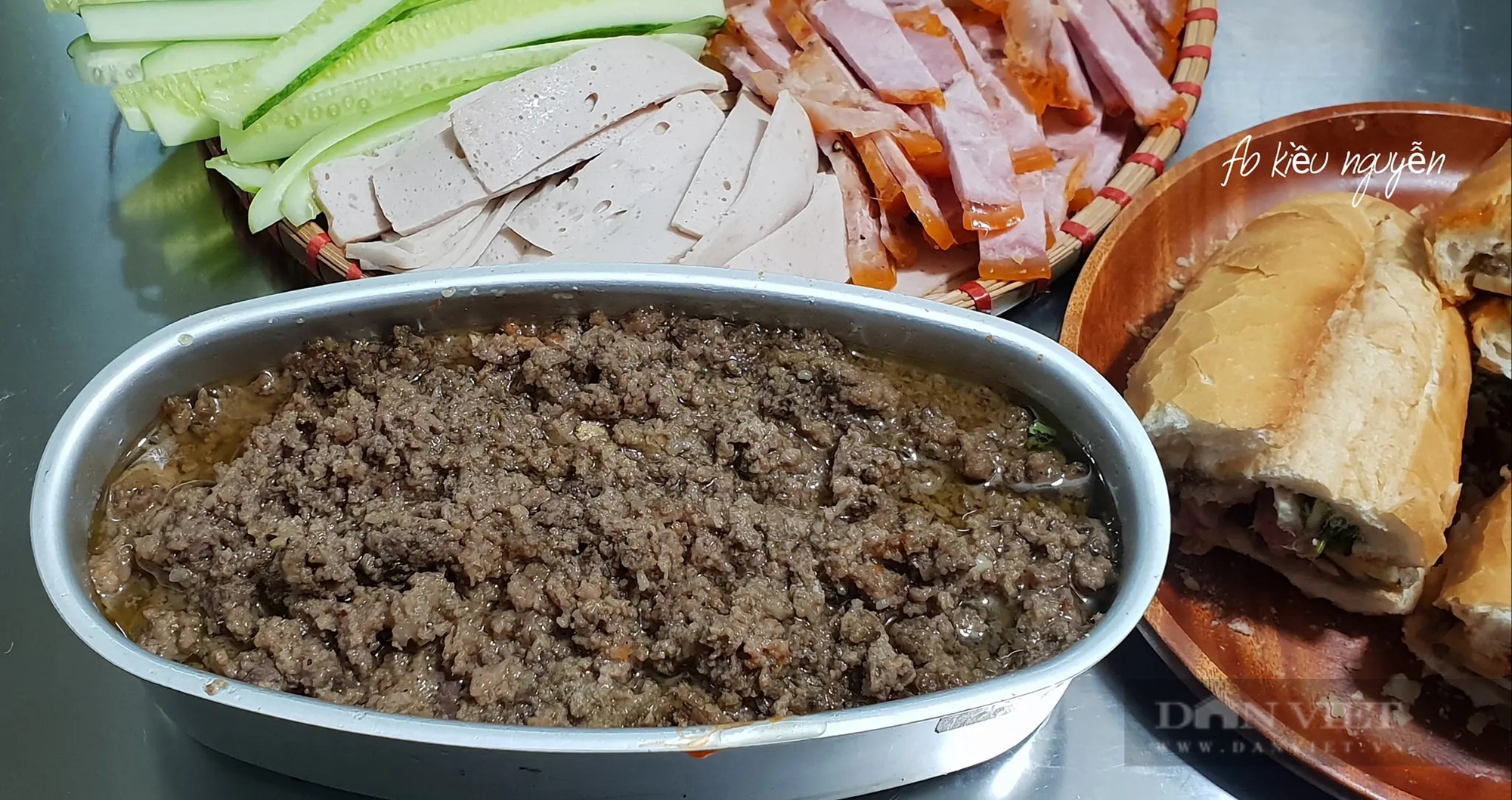 Bộ phận "siêu sắt" của con heo, ăn nhiều bổ máu, dưỡng mắt, thêm tí bánh mì thành món ngon nổi tiếng- Ảnh 5. Bộ phận "siêu sắt" của con heo, ăn nhiều bổ máu, dưỡng mắt, thêm tí bánh mì thành món ngon nổi tiếng- Ảnh 5.