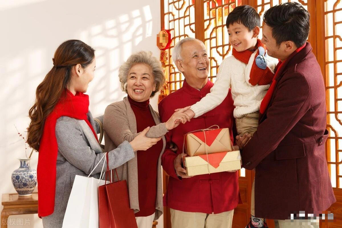 Người già dặn: Mùng 1 Tết, 8 việc không làm, năm mới may mắn, cát tường, của cải dư dả- Ảnh 2. Người già dặn: Mùng 1 Tết, 8 việc không làm, năm mới may mắn, cát tường, của cải dư dả- Ảnh 2.