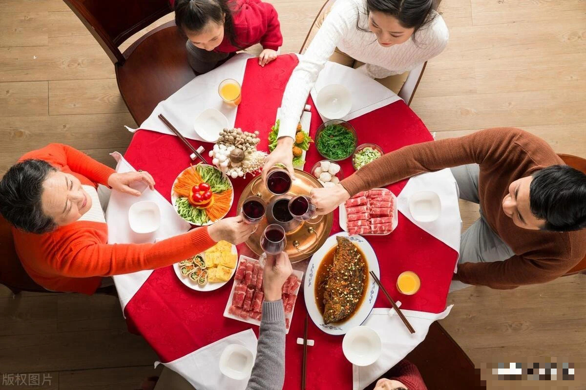 Người già dặn: Mùng 1 Tết, 8 việc không làm, năm mới may mắn, cát tường, của cải dư dả- Ảnh 8. Người già dặn: Mùng 1 Tết, 8 việc không làm, năm mới may mắn, cát tường, của cải dư dả- Ảnh 8.