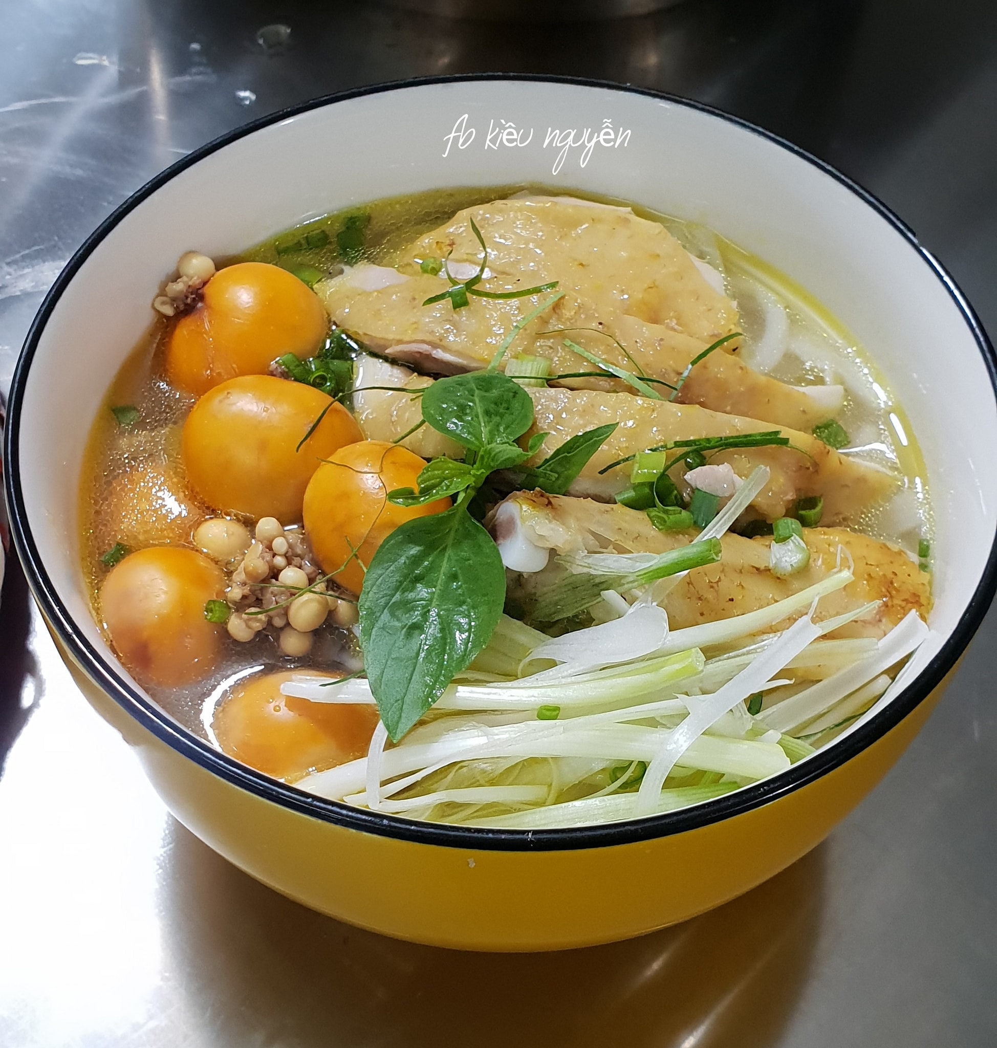Nấu phở gà thêm gia vị này, đảm bảo nước dùng trong và ngọt tự nhiên- Ảnh 9. Nấu phở gà thêm gia vị này, đảm bảo nước dùng trong và ngọt tự nhiên- Ảnh 9.