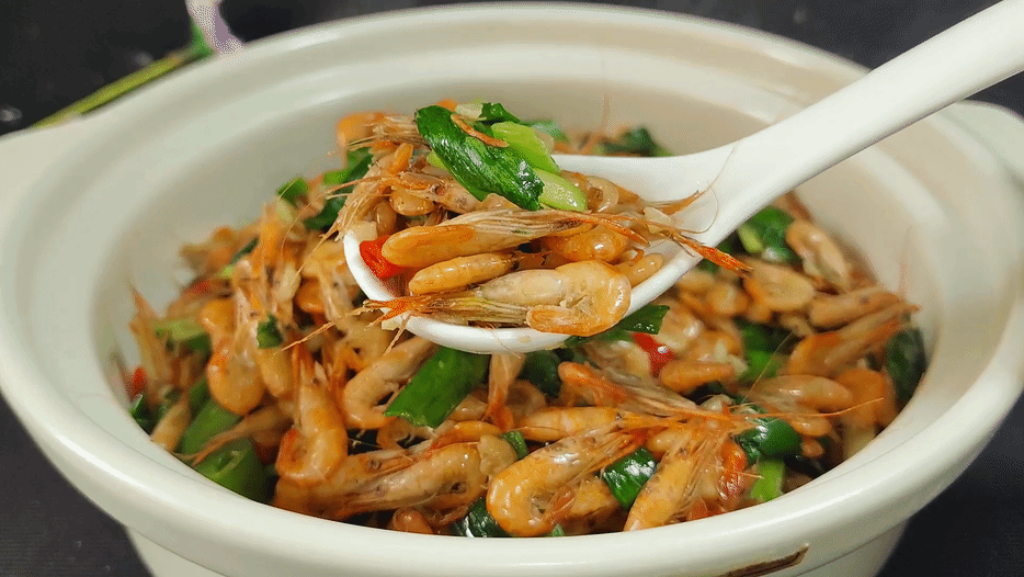 "Loại thịt" ăn cả vỏ, có canxi cao gấp 3 lần sữa, xào một đĩa với rau hẹ vô cùng thơm ngon, hấp dẫn- Ảnh 1.