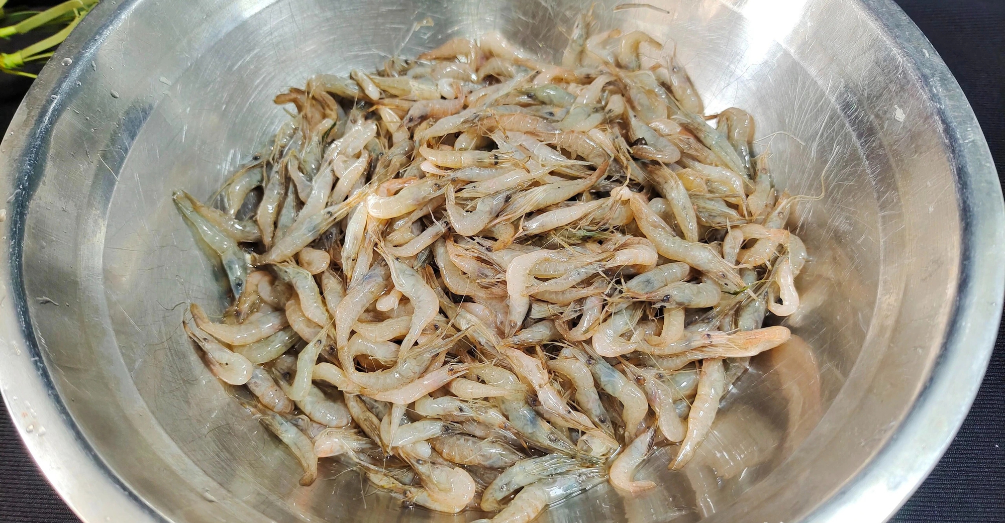 "Loại thịt" ăn cả vỏ, có canxi cao gấp 3 lần sữa, xào một đĩa với rau hẹ vô cùng thơm ngon, hấp dẫn- Ảnh 6.