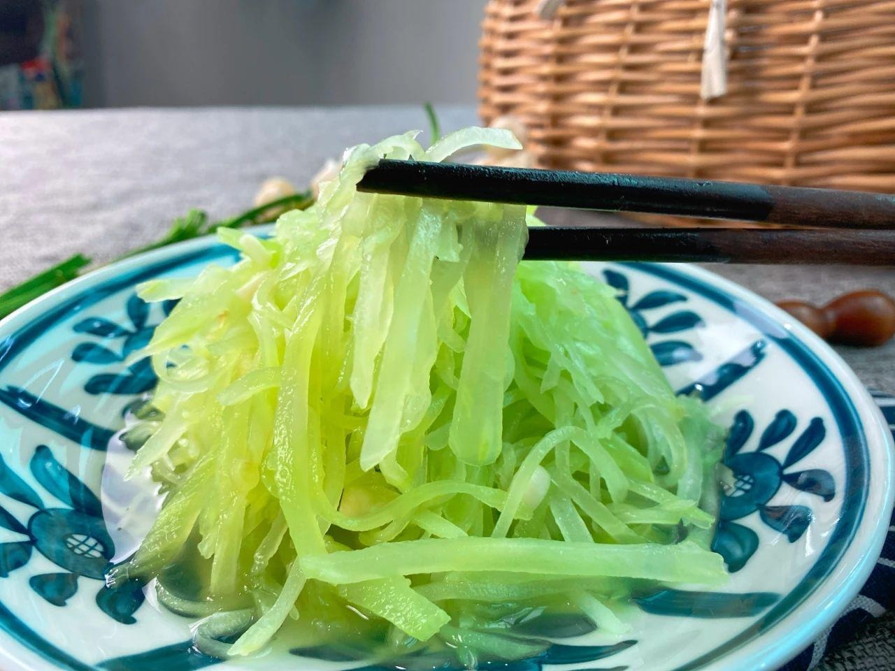 Loại rau tươi non, giòn ngọt hơn măng xuân, rẻ tiền nhưng bổ dưỡng, trộn - xào đều ngon- Ảnh 5.