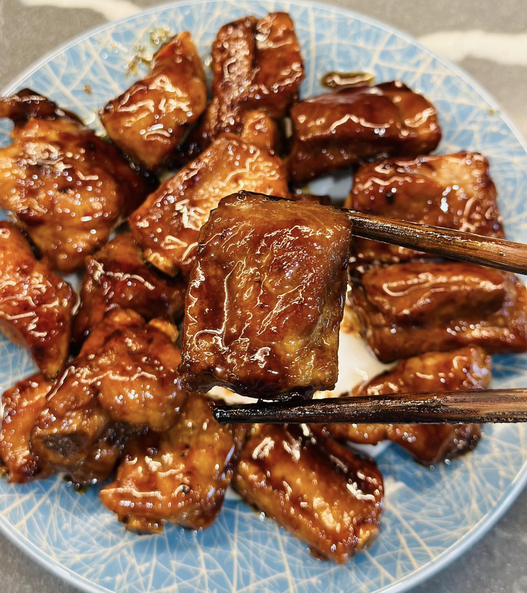 Rim sườn với loại quả này đảm bảo lên màu đẹp xuất sắc, mềm ngon, đánh bay cả nồi cơm- Ảnh 5.