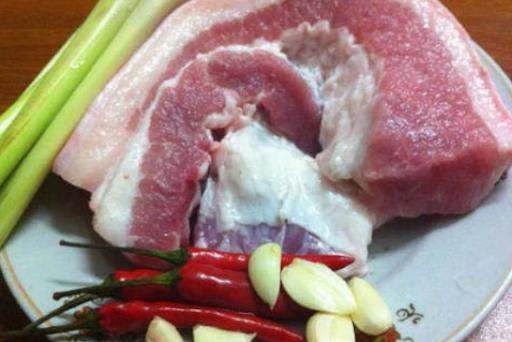 Cách làm thịt kho tiêu ngon, thơm mềm, chuẩn vị, hao cơm phải biết- Ảnh 3.