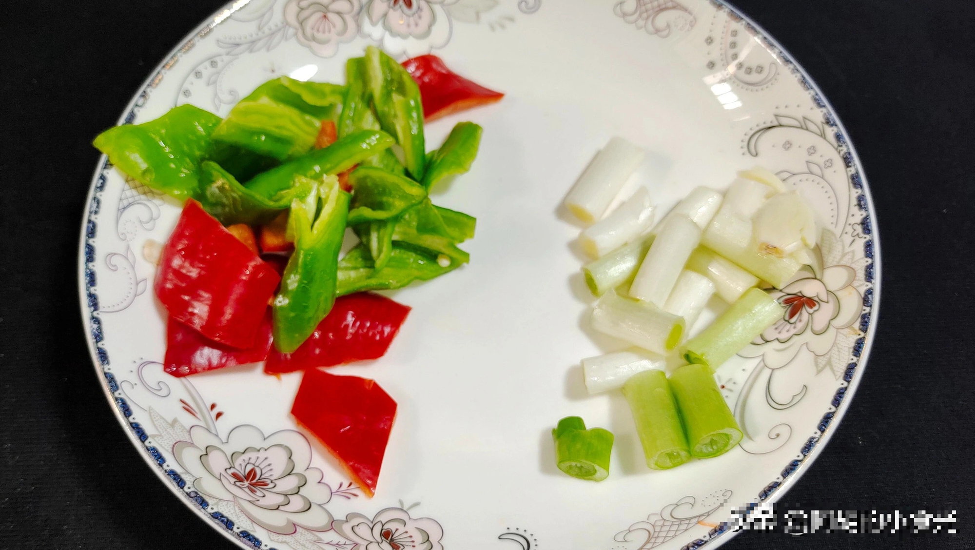 Loại rau "trường thọ" có 18 axit amin, selen gấp 80 lần hành tây, xào thịt bò mềm và thơm- Ảnh 7.