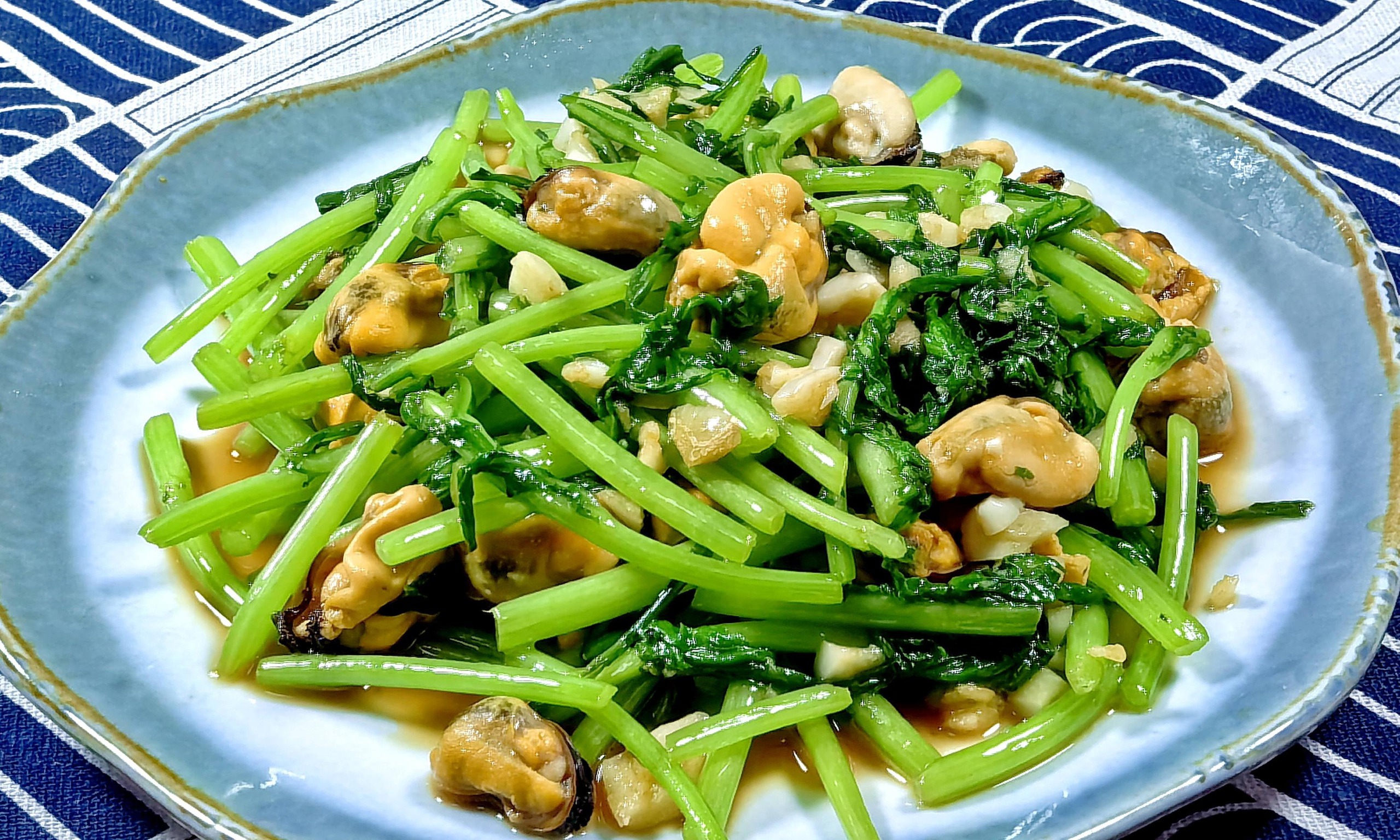 Loại rau "hoàng đế", ăn vào mùa xuân, thanh nhiệt gan, dễ ngủ, cải thiện nhan sắc, xào vẹm cực thơm- Ảnh 6.