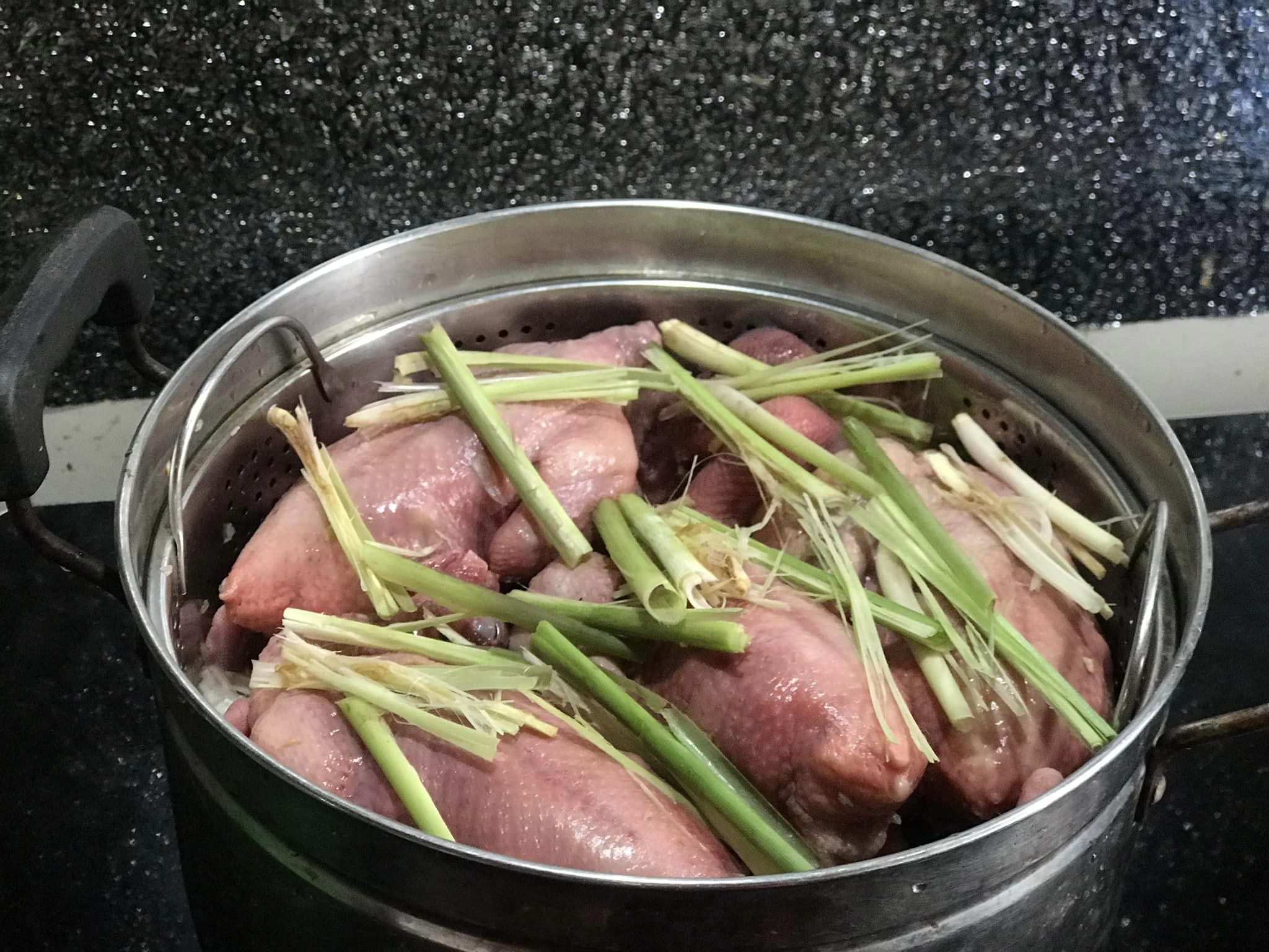 Người xưa coi loại thịt này là "thượng phẩm", bổ dưỡng không kém gì nhân sâm, đem hấp sả cực thơm- Ảnh 5.