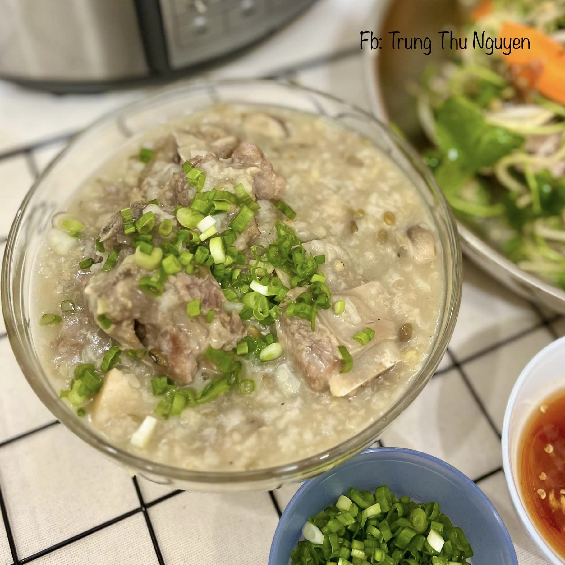 Mách bạn cách nấu cháo thịt bò thơm phức, vừa ngon vừa bổ sung sắt cực hiệu quả- Ảnh 3.