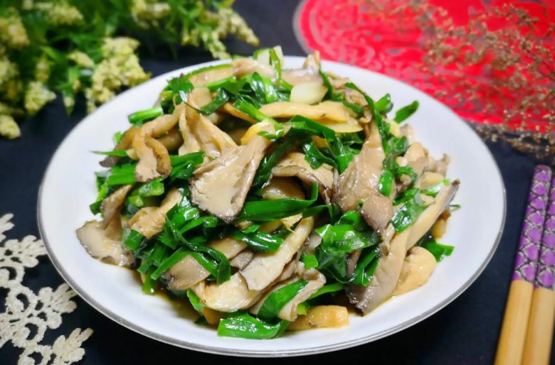 Loại rau này giá rẻ nhưng là "thuốc bổ gan tự nhiên", đem xào nấm vừa ngon lại tốt cho sức khỏe- Ảnh 5. Loại rau này giá rẻ nhưng là "thuốc bổ gan tự nhiên", đem xào nấm vừa ngon lại tốt cho sức khỏe- Ảnh 5.