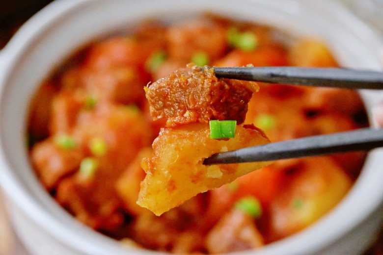 Bò hầm cà chua kiểu này mềm ngon không hề dai, người già trẻ con đều phải khen tấm tắc- Ảnh 13. Bò hầm cà chua kiểu này mềm ngon không hề dai, người già trẻ con đều phải khen tấm tắc- Ảnh 13.