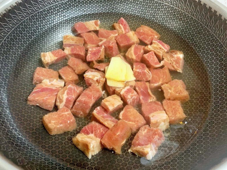 Bò hầm cà chua kiểu này mềm ngon không hề dai, người già trẻ con đều phải khen tấm tắc- Ảnh 3. Bò hầm cà chua kiểu này mềm ngon không hề dai, người già trẻ con đều phải khen tấm tắc- Ảnh 3.