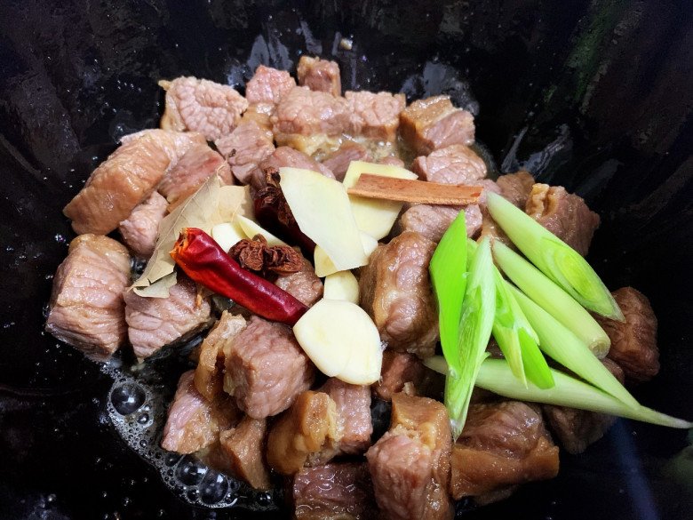 Bò hầm cà chua kiểu này mềm ngon không hề dai, người già trẻ con đều phải khen tấm tắc- Ảnh 7. Bò hầm cà chua kiểu này mềm ngon không hề dai, người già trẻ con đều phải khen tấm tắc- Ảnh 7.