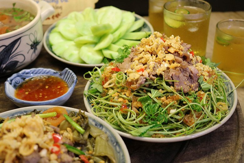 Cách làm nộm bò rau muống giòn ngon, thanh mát cho ngày hè- Ảnh 1. Cách làm nộm bò rau muống giòn ngon, thanh mát cho ngày hè- Ảnh 1.
