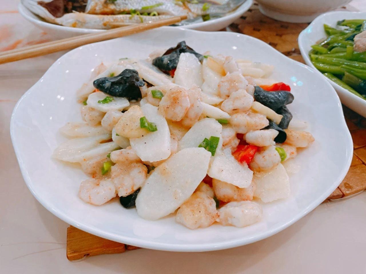 Loại củ màu như ngọc, hương như hoa, dưỡng nhan, bồi bổ dạ dày, tăng cường miễn dịch- Ảnh 1.