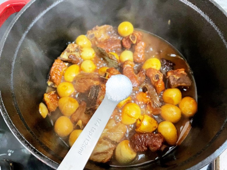 Sườn kho không đã ngon, thêm quả bé tí lại bùi bùi này vào độ hấp dẫn tăng gấp bội- Ảnh 8. Sườn kho không đã ngon, thêm quả bé tí lại bùi bùi này vào độ hấp dẫn tăng gấp bội- Ảnh 8.