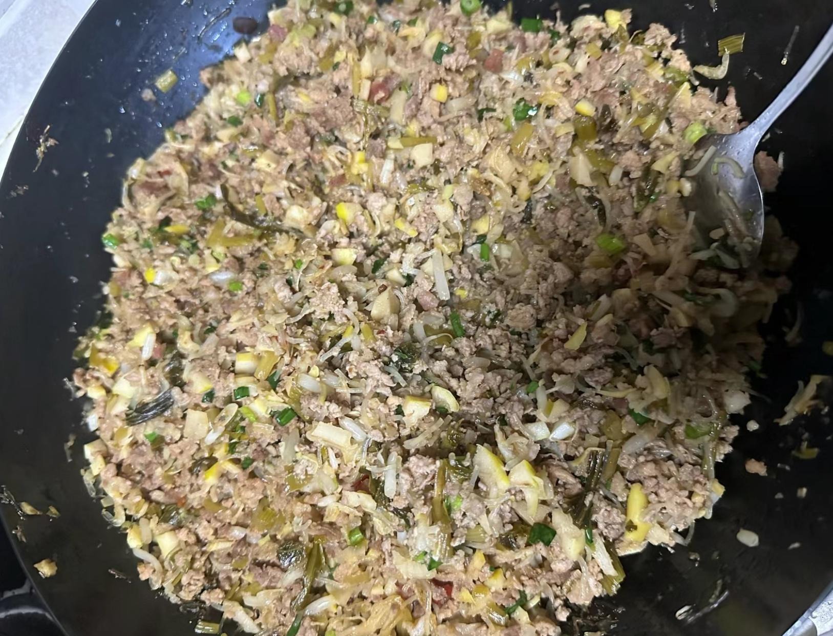 Loại rau "cỏ Thanh minh" thơm phức, bổ dưỡng, ông khỏe bà khen, làm bánh bao xanh thơm phức- Ảnh 7. Loại rau "cỏ Thanh minh" thơm phức, bổ dưỡng, ông khỏe bà khen, làm bánh bao xanh thơm phức- Ảnh 7.