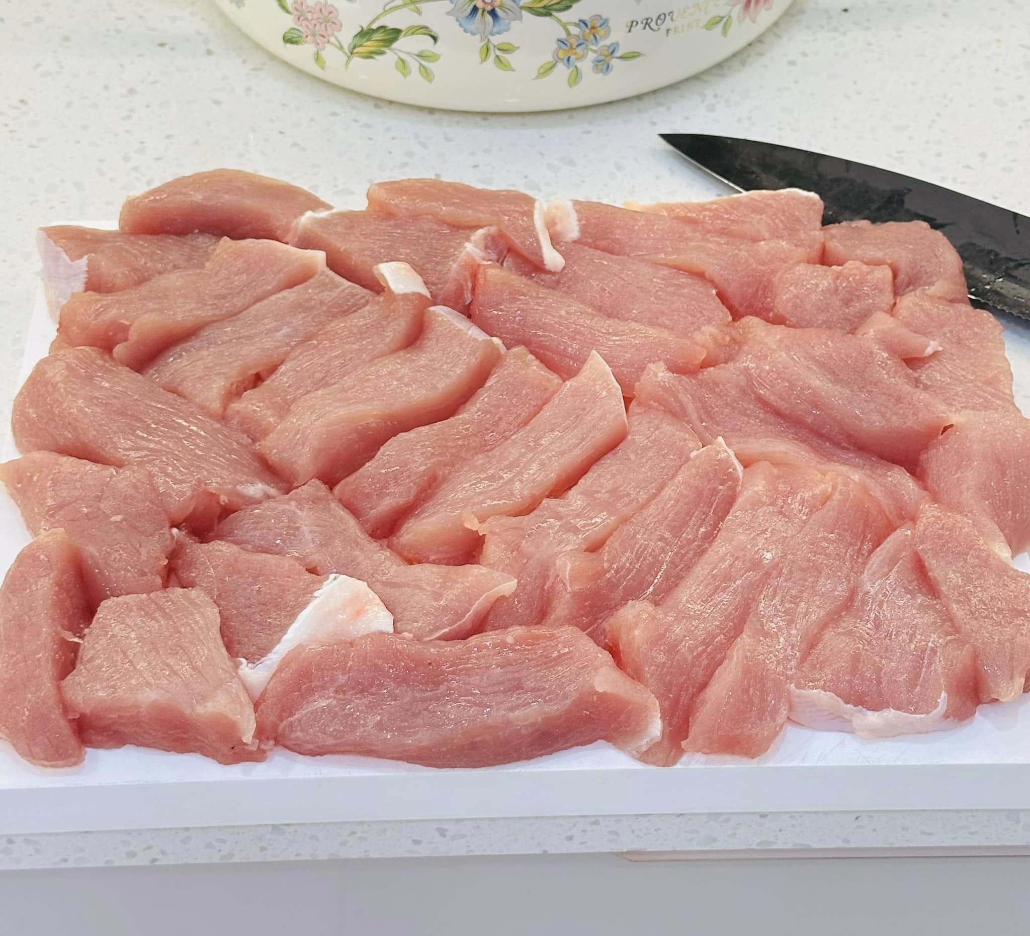 Mách bạn cách làm ruốc heo cực nhanh, sợi mềm tơi vị đậm ngọt màu vàng bắt mắt- Ảnh 2.