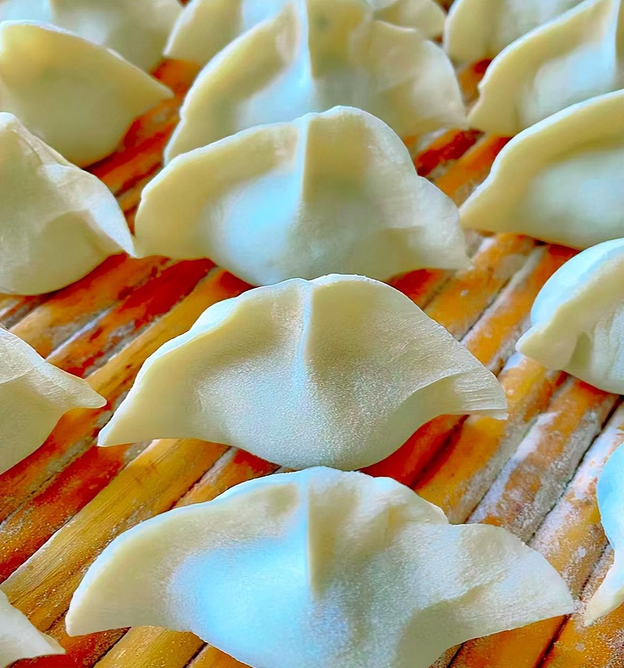 Tháng 3 Âm lịch, ăn loại rau dại này giúp cải thiện thị lực, tăng cường cơ bắp, làm sủi cảo cực ngon- Ảnh 10.