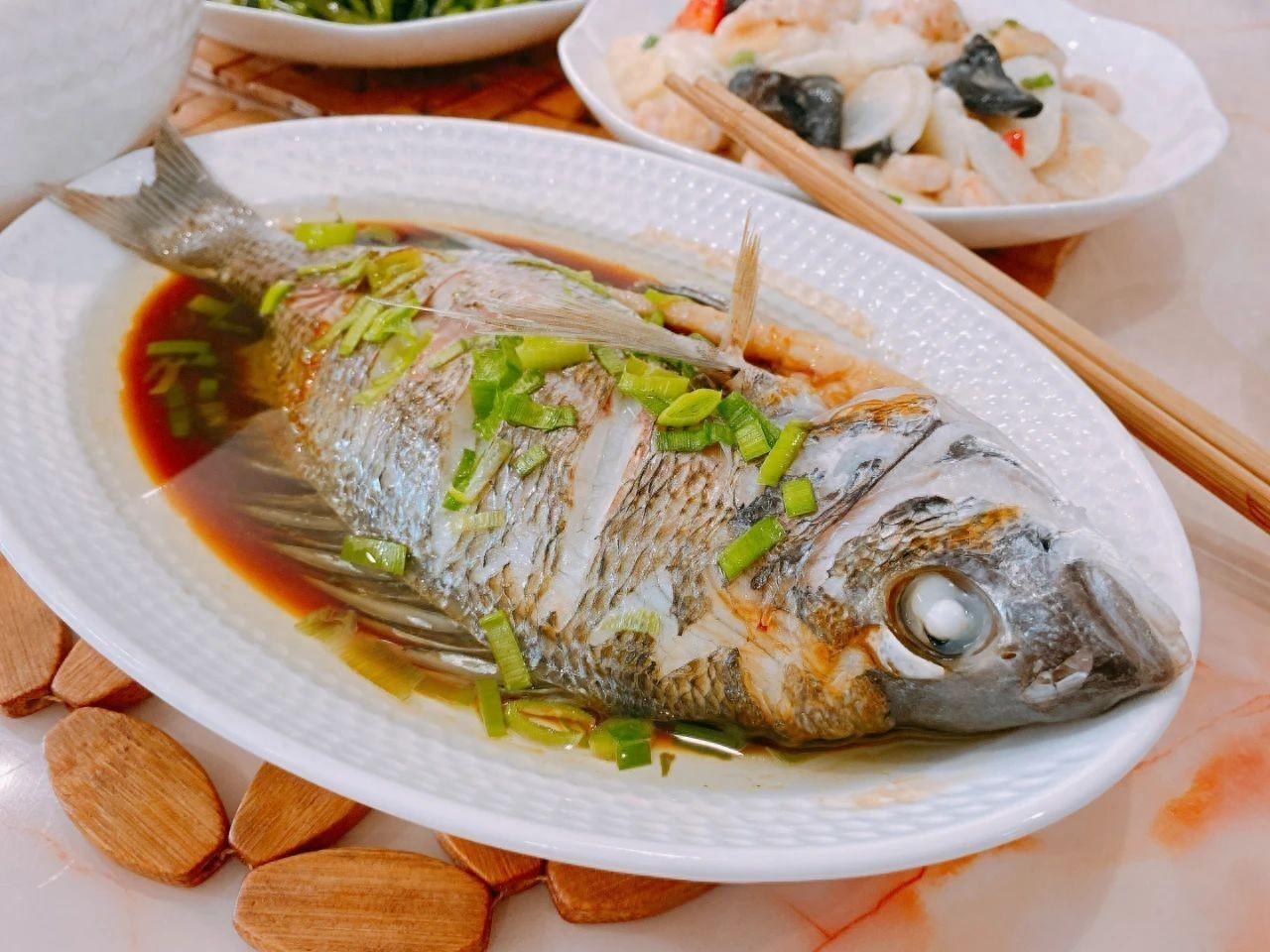 Loại cá giàu selen, ăn nhiều tốt xương, bổ tim, mắt sáng, đẹp da, chế biến cách này nhanh thơm ngon- Ảnh 1. Loại cá giàu selen, ăn nhiều tốt xương, bổ tim, mắt sáng, đẹp da, chế biến cách này nhanh thơm ngon- Ảnh 1.