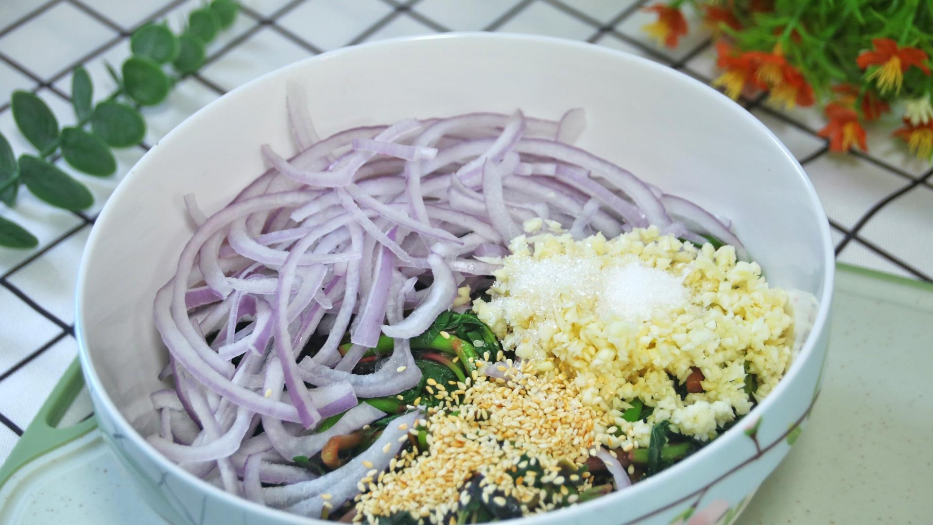 Loại rau có axit folic gấp 46 lần dưa chuột, ăn nhiều bổ máu, tốt xương, trộn chua cay ngon tuyệt- Ảnh 11.