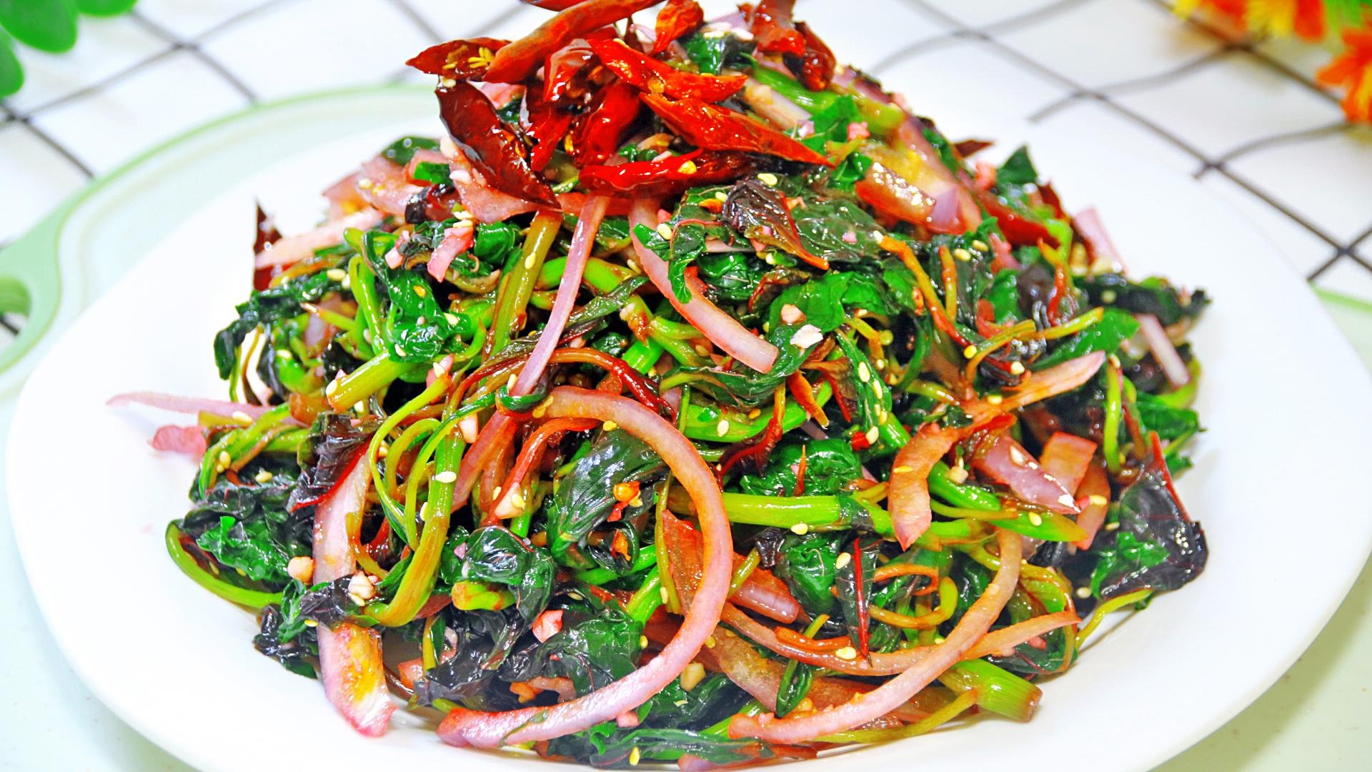 Loại rau có axit folic gấp 46 lần dưa chuột, ăn nhiều bổ máu, tốt xương, trộn chua cay ngon tuyệt- Ảnh 5.