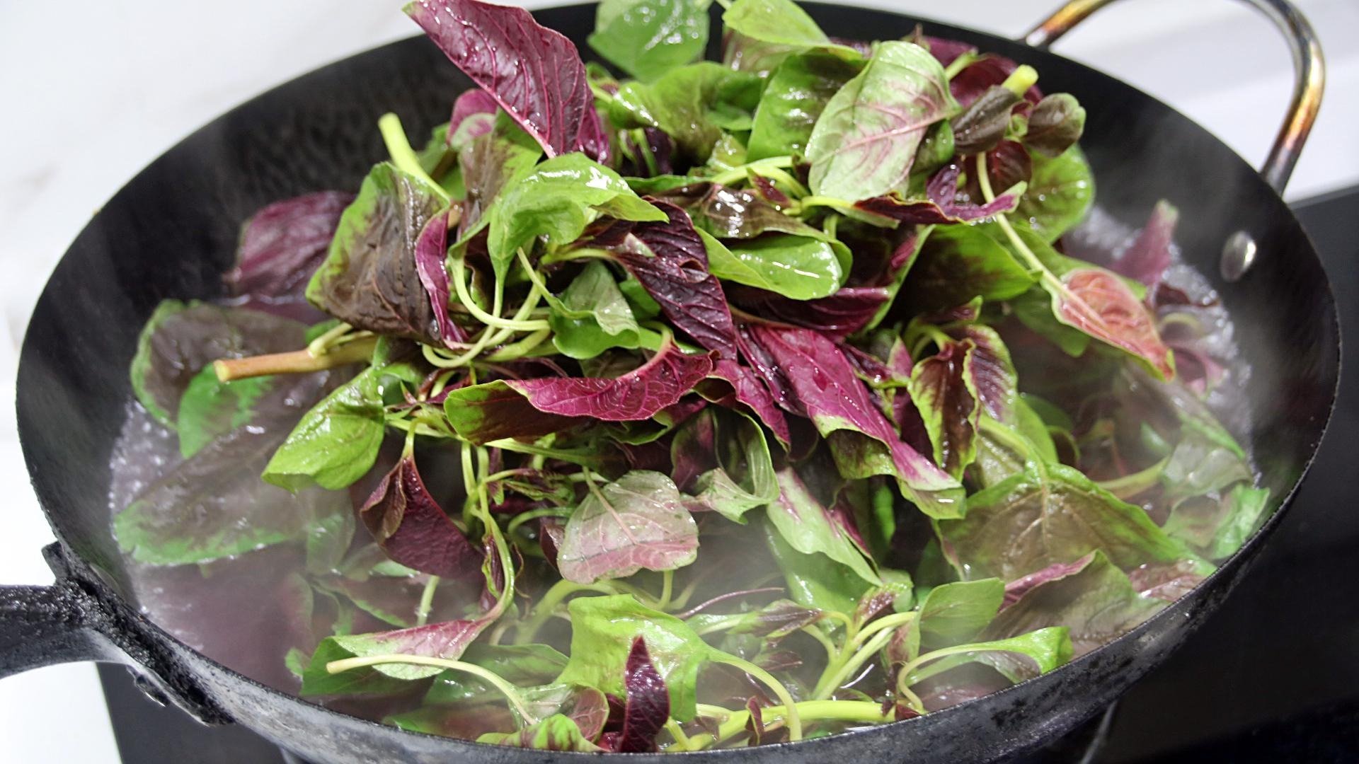 Loại rau có axit folic gấp 46 lần dưa chuột, ăn nhiều bổ máu, tốt xương, trộn chua cay ngon tuyệt- Ảnh 8.