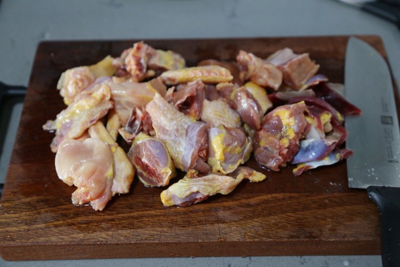 Thịt gà kho không đã ngon, thêm củ này vào món ăn thêm lạ miệng, đánh bay nồi cơm- Ảnh 1.