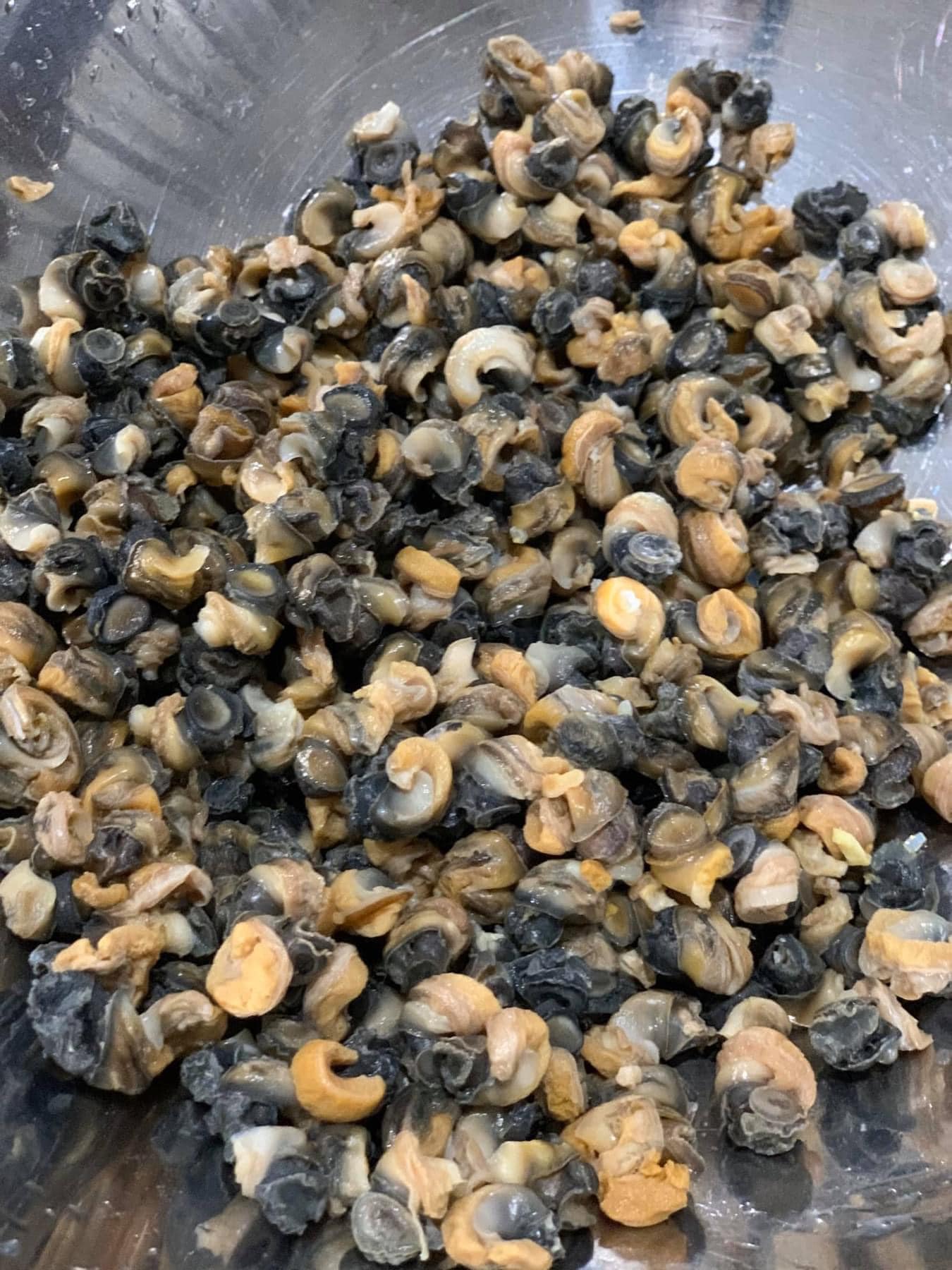 Các con 'gắp không ngừng đũa' với cách làm nem ốc nóng giòn, thơm ngon đặc biệt của mẹ đảm- Ảnh 3.