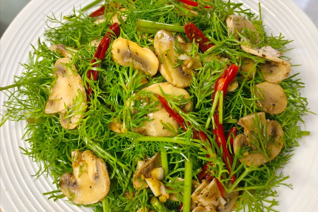 Loại rau bé nhỏ chứa cả kho dinh dưỡng, canxi gấp 5 lần trứng, đừng coi là gia vị, nấu kiểu gì cũng ngon- Ảnh 6.