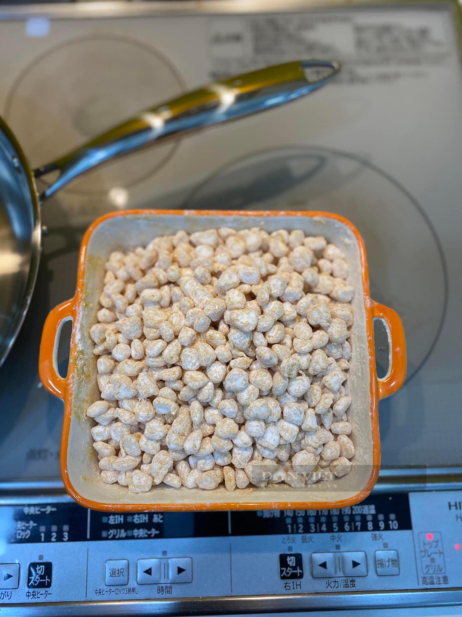 Loại hạt vitamin A gấp 10 lần các loại ngũ cốc, bổ mắt, tốt tim, đem chiên giòn lắc pho mai cực ngon- Ảnh 4.