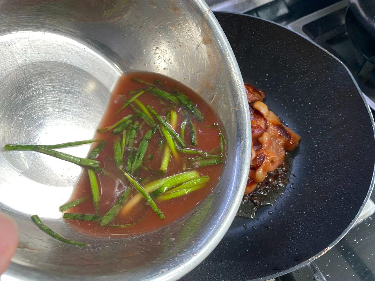 Loại thịt ngon hơn cá, nhiều đạm, ít mỡ hơn thịt lợn, ăn nhiều không lo tăng cân, om nhừ rất thơm- Ảnh 8.