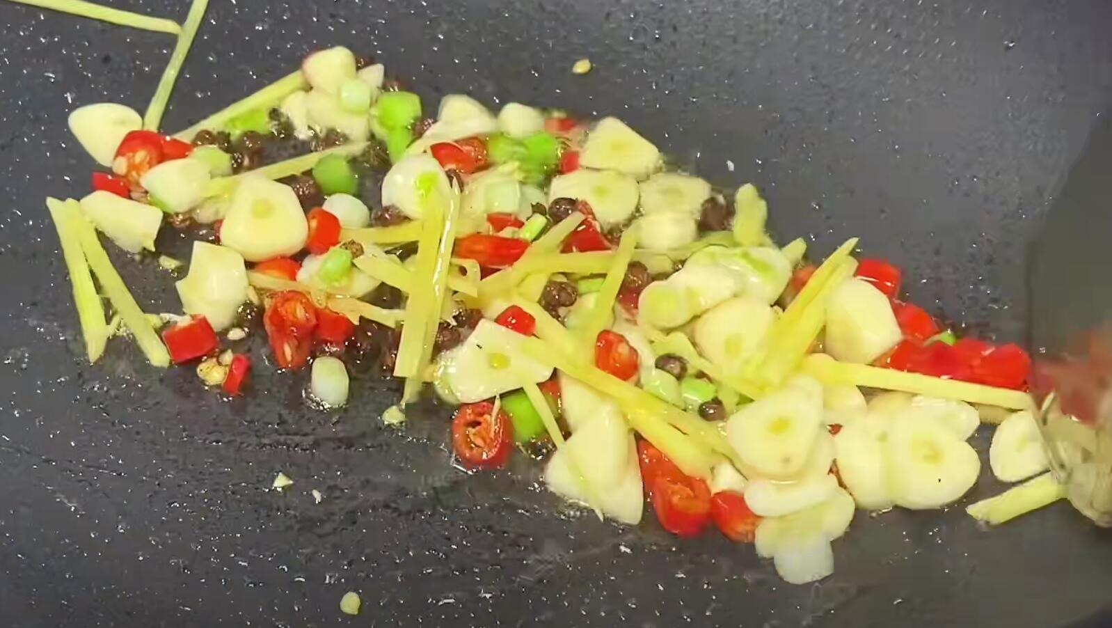 Loại thịt "nhân sâm nước", tăng cường sinh lực đàn ông nên ăn nhiều trong mùa hè, làm muối tiêu ngon tuyệt- Ảnh 9. Loại thịt "nhân sâm nước", tăng cường sinh lực đàn ông nên ăn nhiều trong mùa hè, làm muối tiêu ngon tuyệt- Ảnh 9.