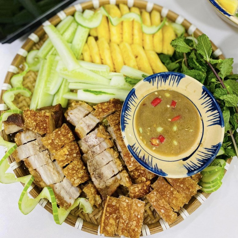 Cách làm ba chỉ quay bì giòn cực dễ, để ăn cơm cũng ngon, dành làm món nhậu cũng rất đã miệng- Ảnh 8.