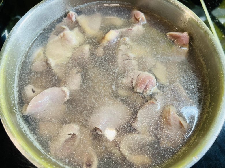 Cuối tuần làm cơm gà Hội An vừa ngon lại dễ ăn, đỡ phải bày biện nhiều món cho cả nhà- Ảnh 5. Cuối tuần làm cơm gà Hội An vừa ngon lại dễ ăn, đỡ phải bày biện nhiều món cho cả nhà- Ảnh 5.