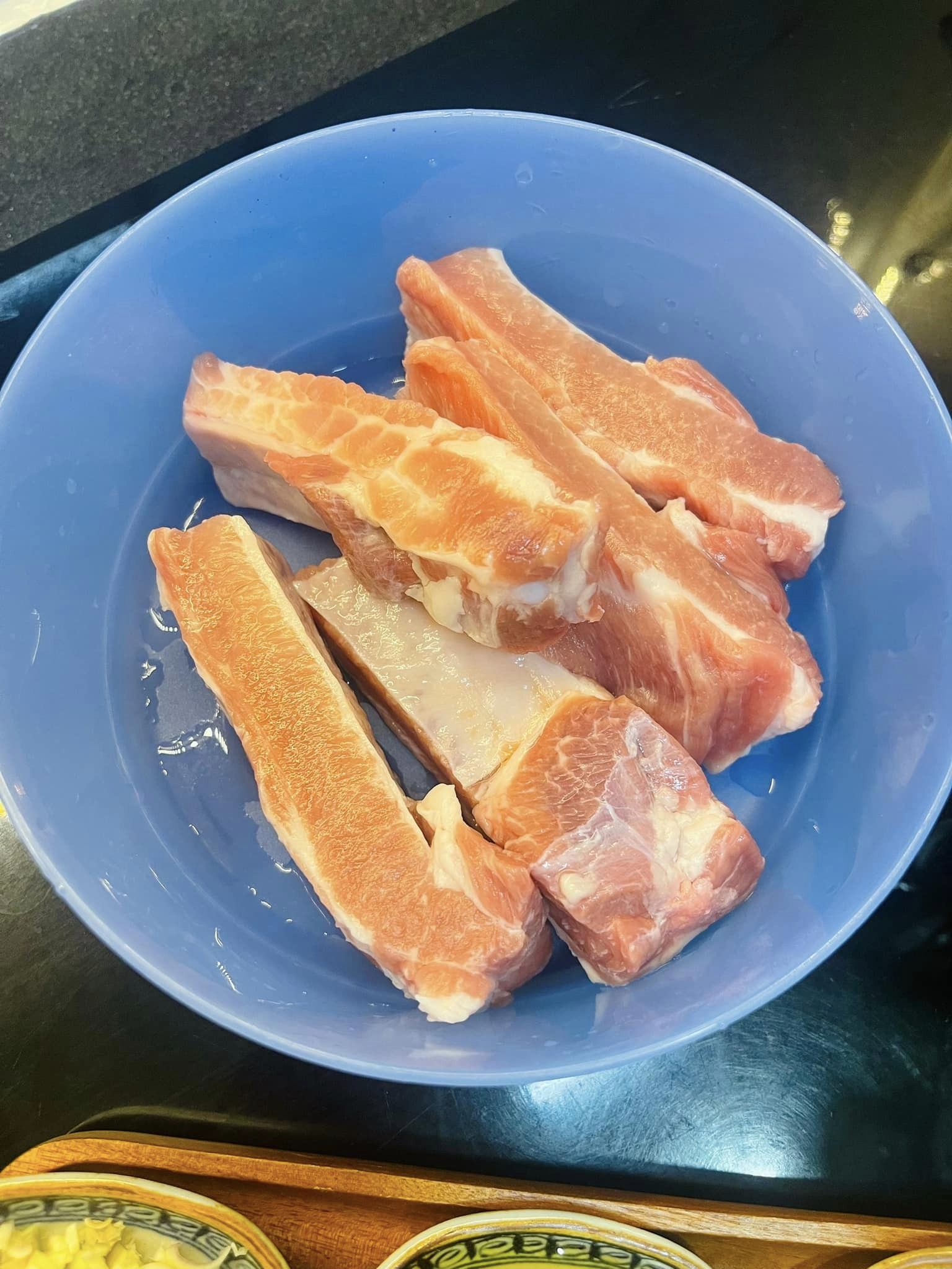 Loại thực phẩm có vitamin B2, B12 gấp 6 – 7 lần đậu hũ, đem làm gia vị ướp sườn nướng cực ngon- Ảnh 4.